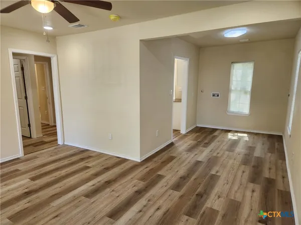 $1,000 | 1817 East Barton Avenue, Temple, TX 76501