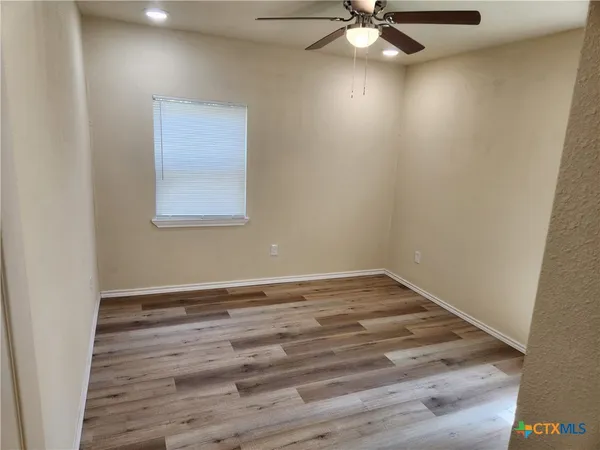 $1,000 | 1817 East Barton Avenue, Temple, TX 76501