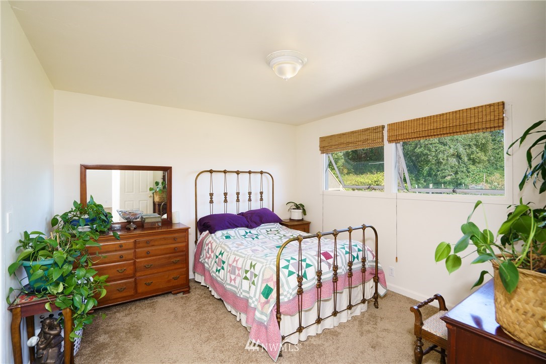 9137 Stevenson Road Anacortes, WA 98221 - Photo 8 of 19 Gallery Image 8