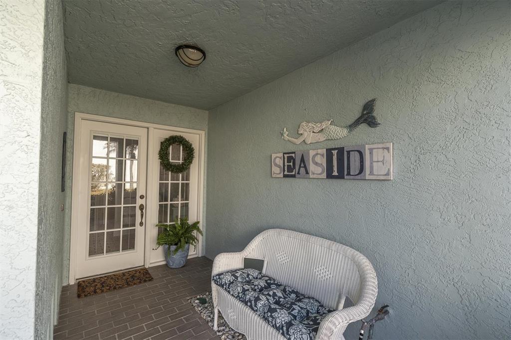 641 Garland Circle Indian Rocks Beach, FL 33785 - Photo 7 of 50 a living room with furniture
