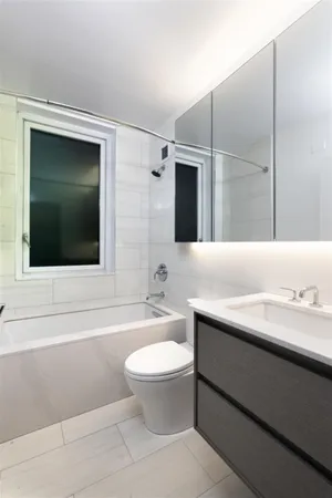 $8,495 | 115 East 34th Street, Unit 1704 | Murray Hill