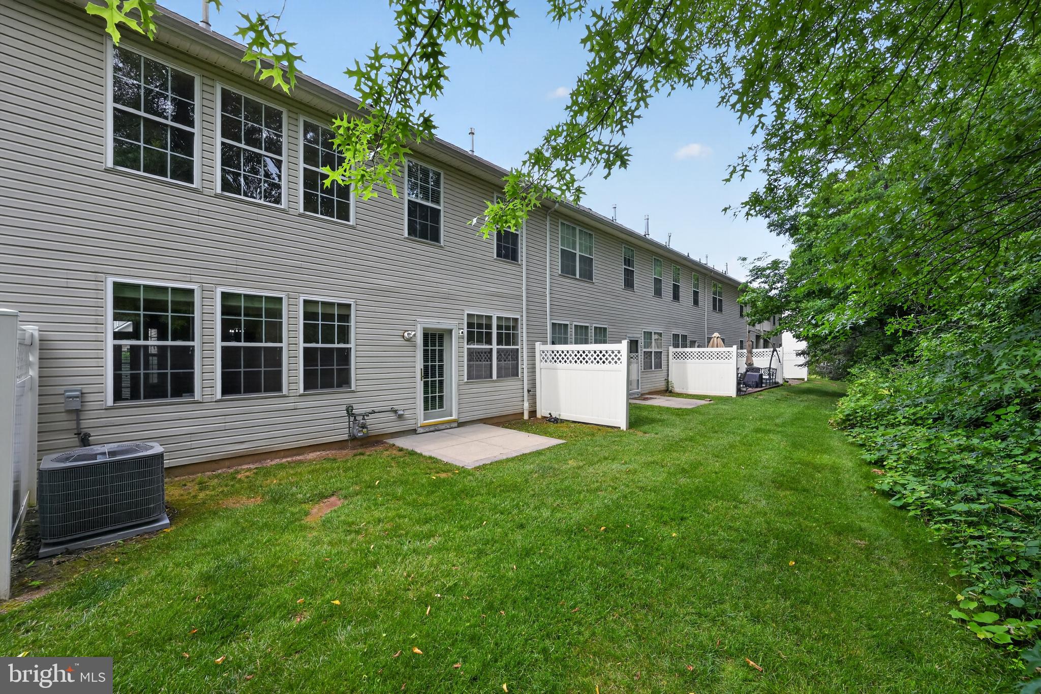 28 Sutton Court Pennington, NJ 08534 - Photo 27 of 30