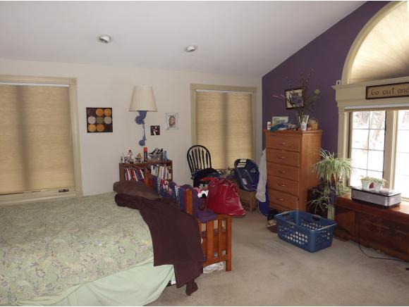 27 Lyndeborough Road Amherst, NH 03031 - Photo 17 of 36