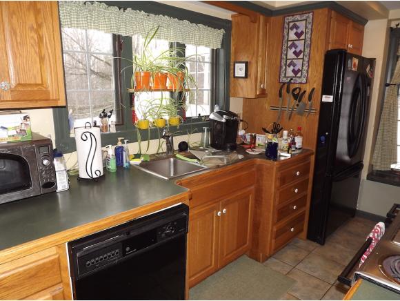 27 Lyndeborough Road Amherst, NH 03031 - Photo 3 of 36