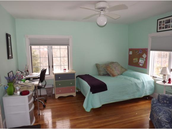 27 Lyndeborough Road Amherst, NH 03031 - Photo 23 of 36