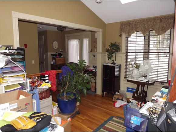 27 Lyndeborough Road Amherst, NH 03031 - Photo 28 of 36