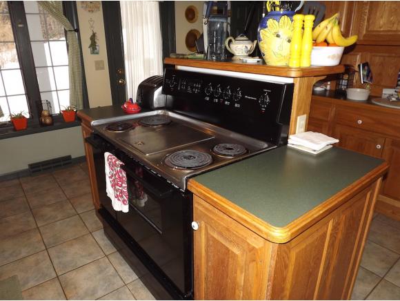 27 Lyndeborough Road Amherst, NH 03031 - Photo 6 of 36