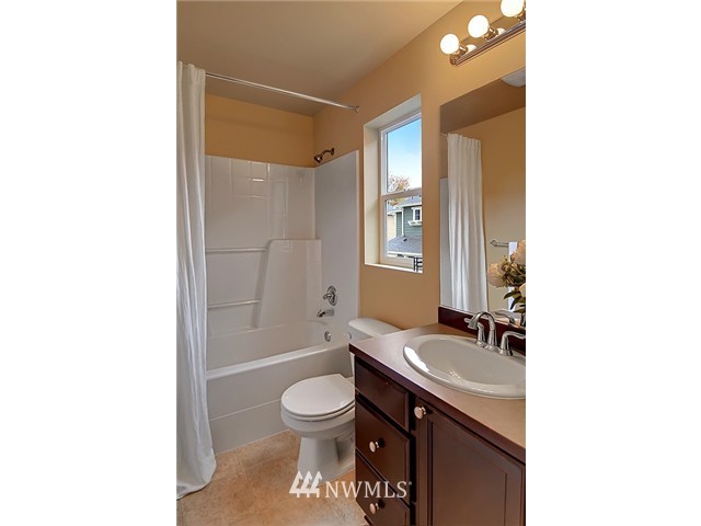 21903 38th Drive Southeast Bothell, WA 98021 - Photo 8 of 15 Gallery Image 8