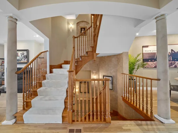 $7,500 | 2048 Valor Court, Glenview, IL 60026