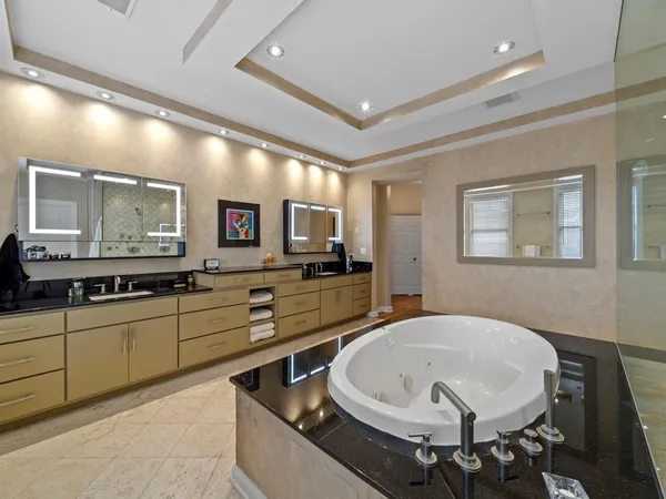 $7,500 | 2048 Valor Court, Glenview, IL 60026