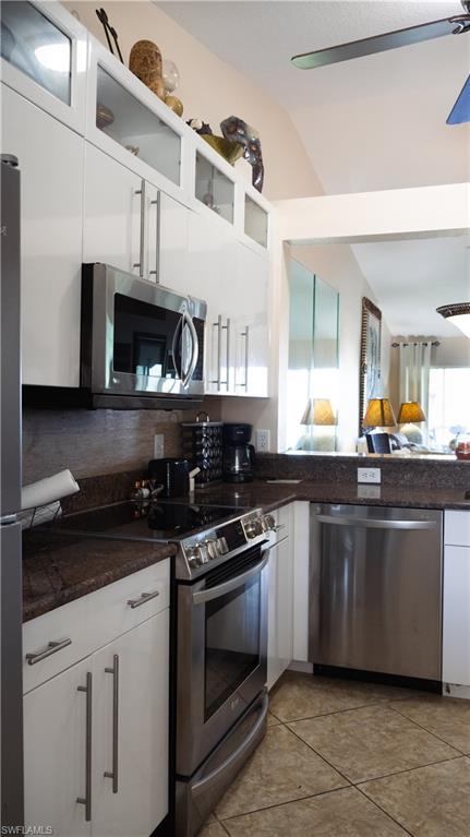 9061 Michael Circle, Unit 2 Naples, FL 34113 - Photo 22 of 48