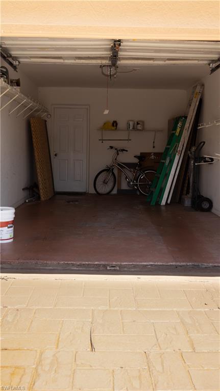 9061 Michael Circle, Unit 2 Naples, FL 34113 - Photo 5 of 48