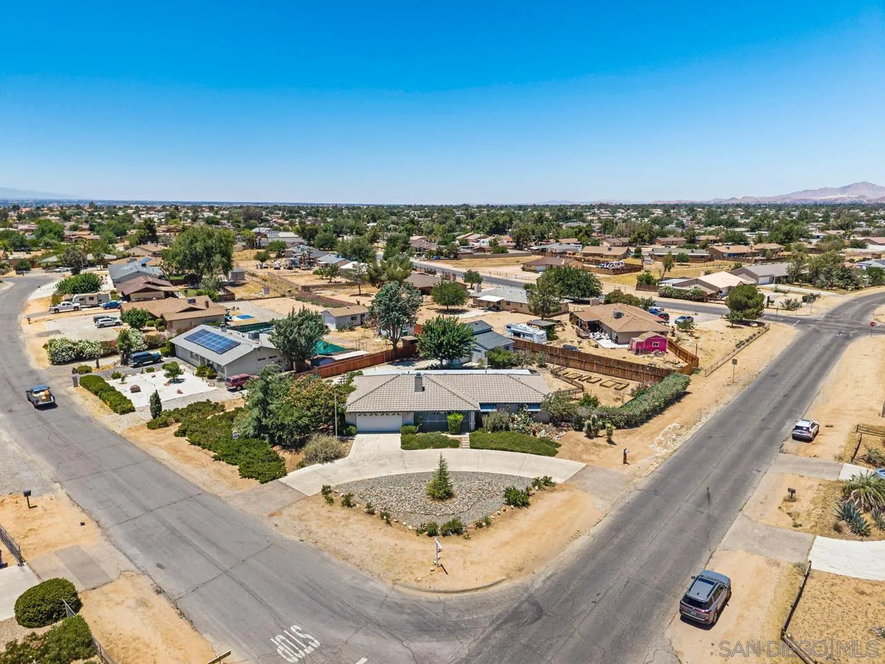 12450 Algonquin Road Apple Valley, CA 92308 - Photo 51 of 53 Gallery Image 51