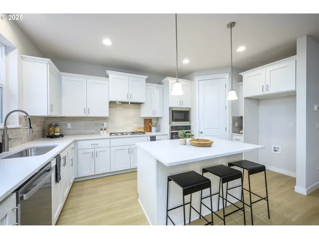 $764,960 | 17269 Southwest Atfalati Lane, Unit 36, Sherwood, OR 97140