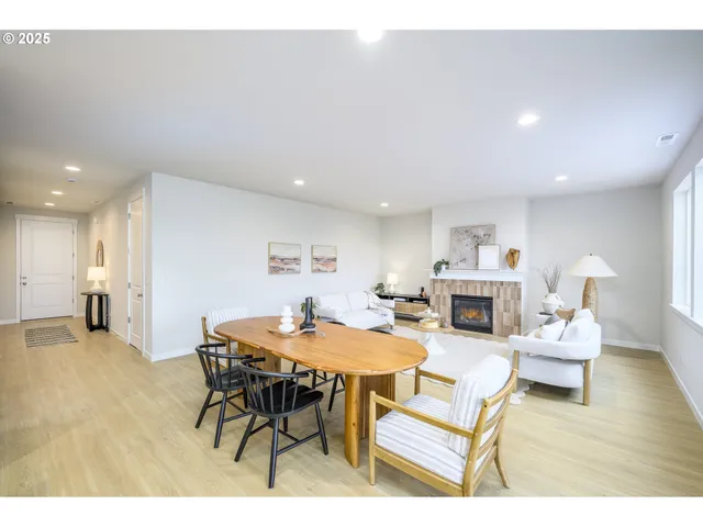 $764,960 | 17269 Southwest Atfalati Lane, Unit 36, Sherwood, OR 97140