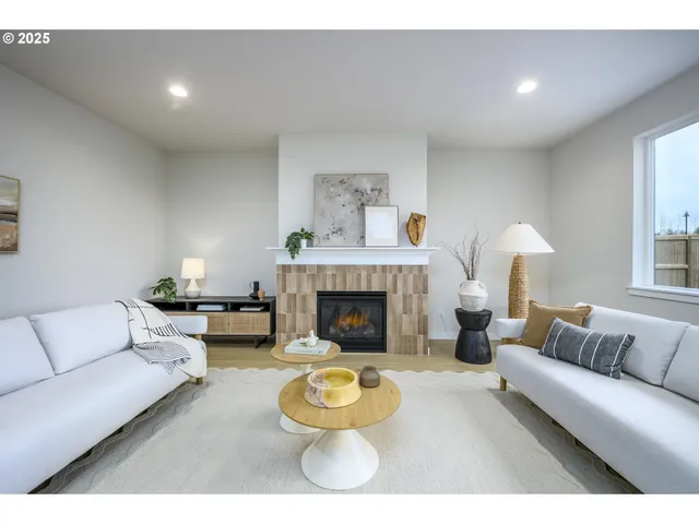 $764,960 | 17269 Southwest Atfalati Lane, Unit 36, Sherwood, OR 97140