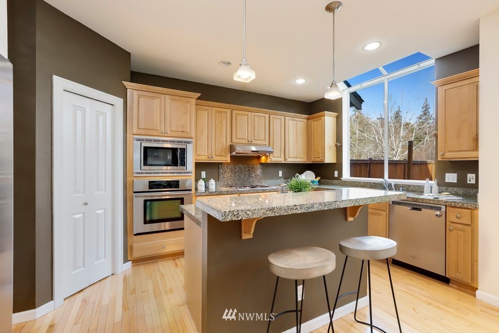 3513 156th Place Southeast Bothell, WA 98012 - Photo 11 of 35 Gallery Image 11