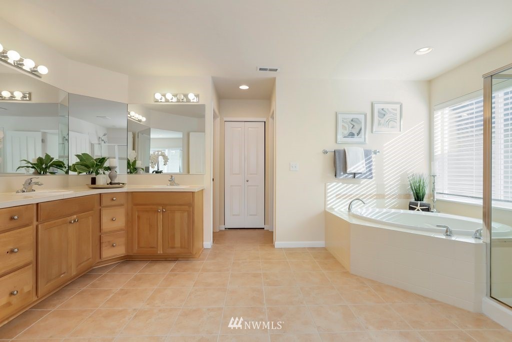 3513 156th Place Southeast Bothell, WA 98012 - Photo 20 of 35 Gallery Image 20