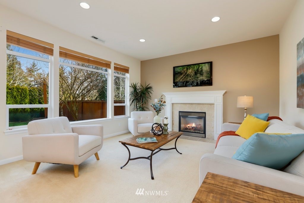 3513 156th Place Southeast Bothell, WA 98012 - Photo 6 of 35 Gallery Image 6