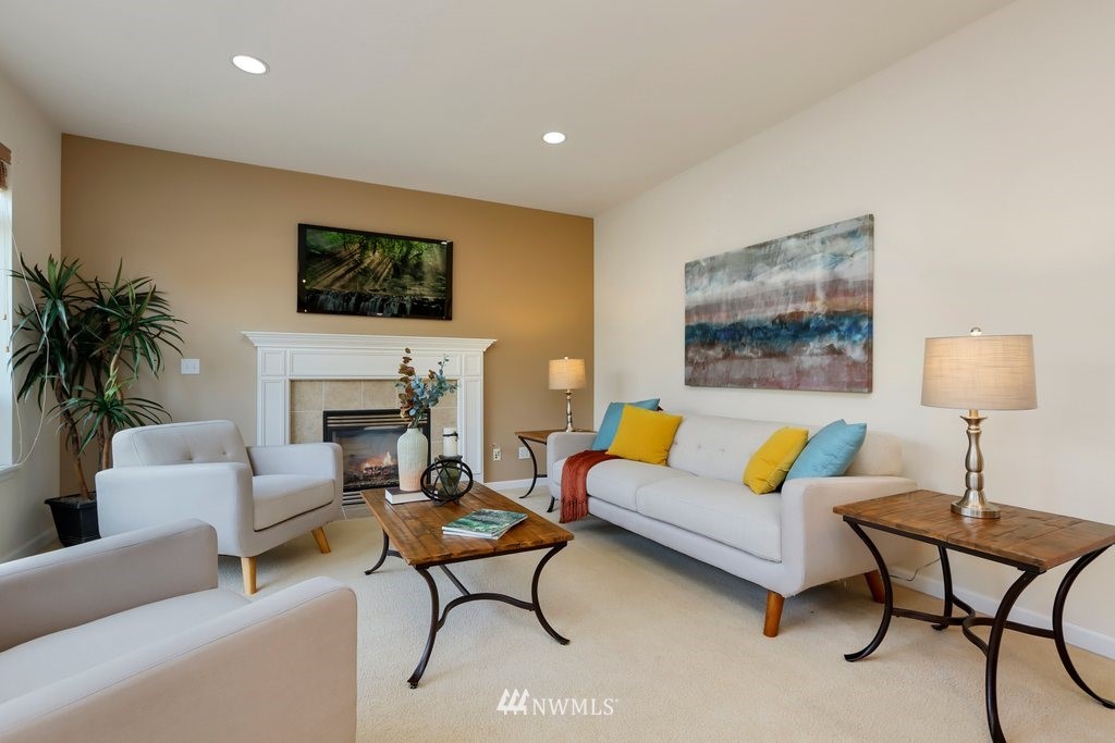 3513 156th Place Southeast Bothell, WA 98012 - Photo 8 of 35 Gallery Image 8