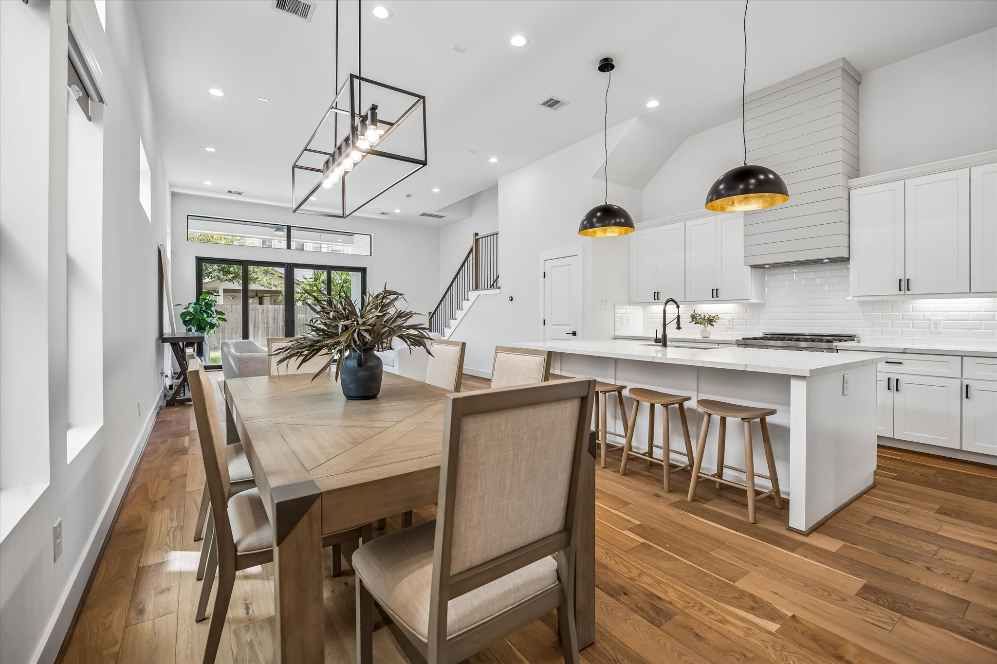 938 Alexander Street Houston, TX 77008 - Photo 13 of 30 Gallery Image 13