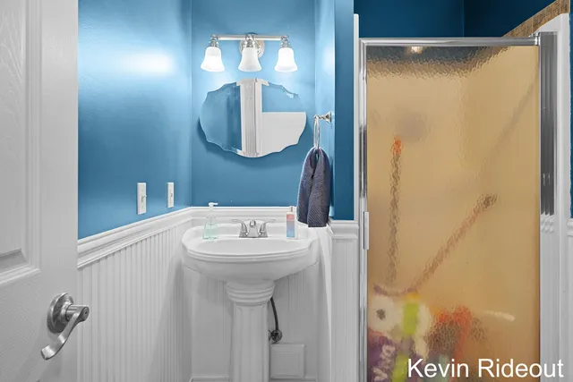 $300,000 | 8348 Joelle Drive, Cadillac, MI 49601