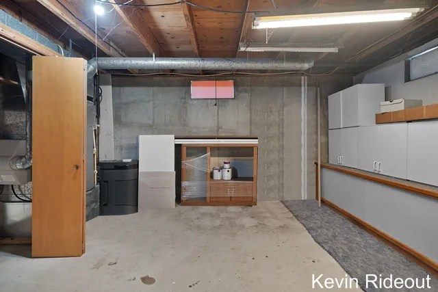 $300,000 | 8348 Joelle Drive, Cadillac, MI 49601