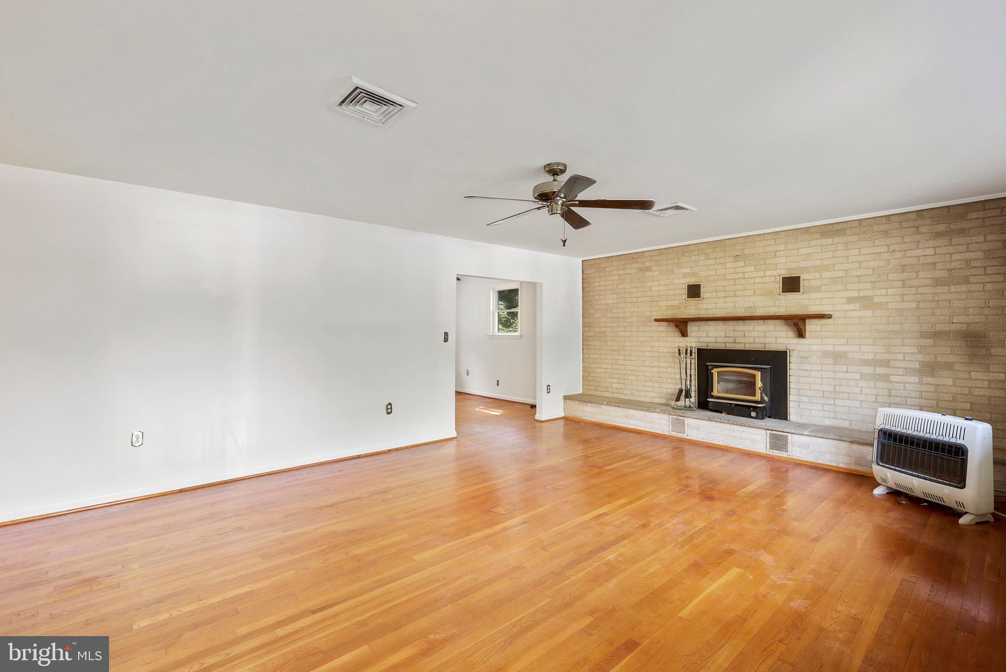 Huge living room with fire place