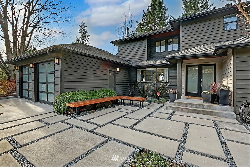 18663 Beverly Road Southwest Normandy Park, WA 98166 - Photo 1 of 25 Gallery Image 1