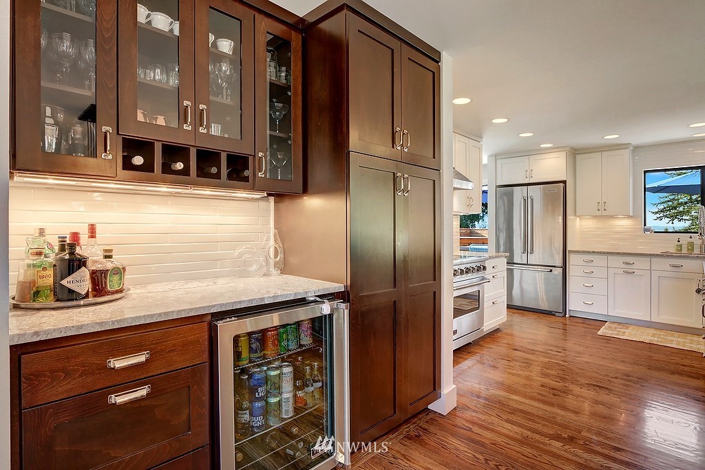 18663 Beverly Road Southwest Normandy Park, WA 98166 - Photo 14 of 25 Gallery Image 14