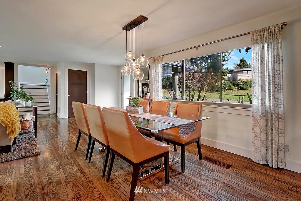 18663 Beverly Road Southwest Normandy Park, WA 98166 - Photo 6 of 25 Gallery Image 6