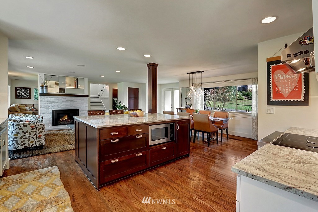 18663 Beverly Road Southwest Normandy Park, WA 98166 - Photo 8 of 25 Gallery Image 8