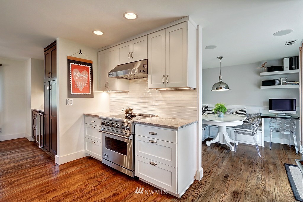 18663 Beverly Road Southwest Normandy Park, WA 98166 - Photo 9 of 25 Gallery Image 9