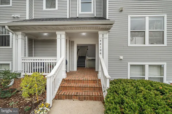 $389,900 | 44106 Natalie Terrace, Unit 301, Ashburn, VA 20147