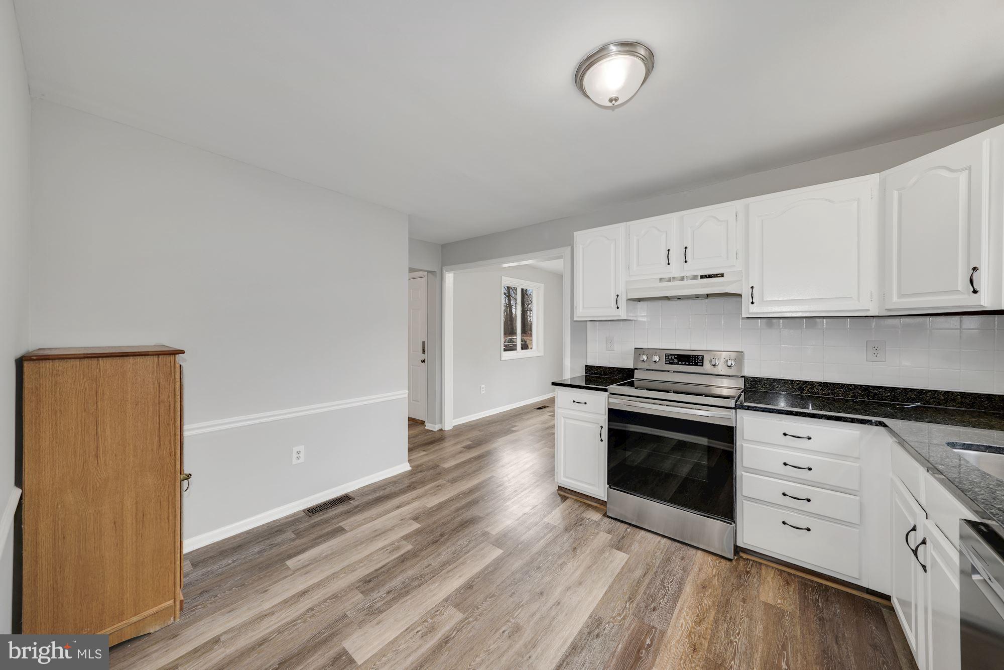9507 Stewartown Road Gaithersburg, MD 20879 - Photo 12 of 35 Gallery Image 12