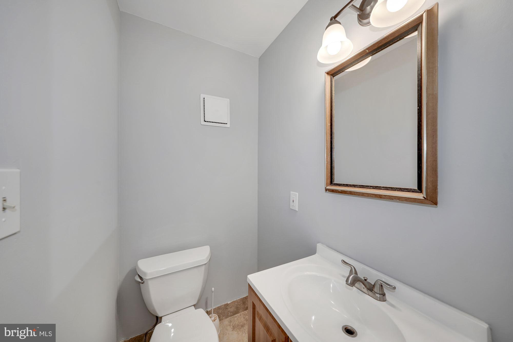 9507 Stewartown Road Gaithersburg, MD 20879 - Photo 14 of 35 Gallery Image 14