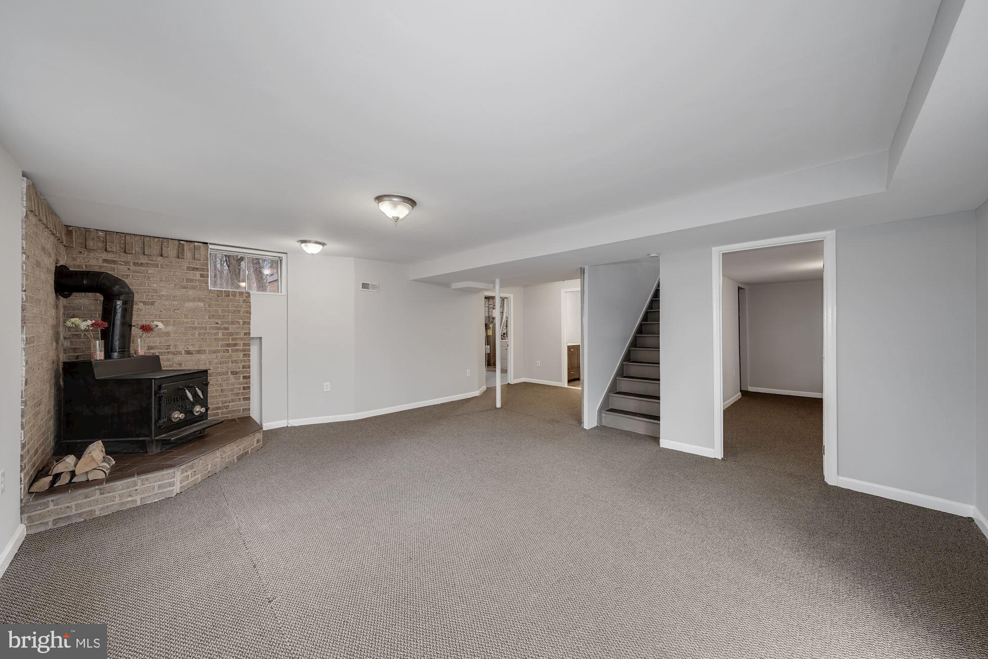 9507 Stewartown Road Gaithersburg, MD 20879 - Photo 23 of 35 Gallery Image 23