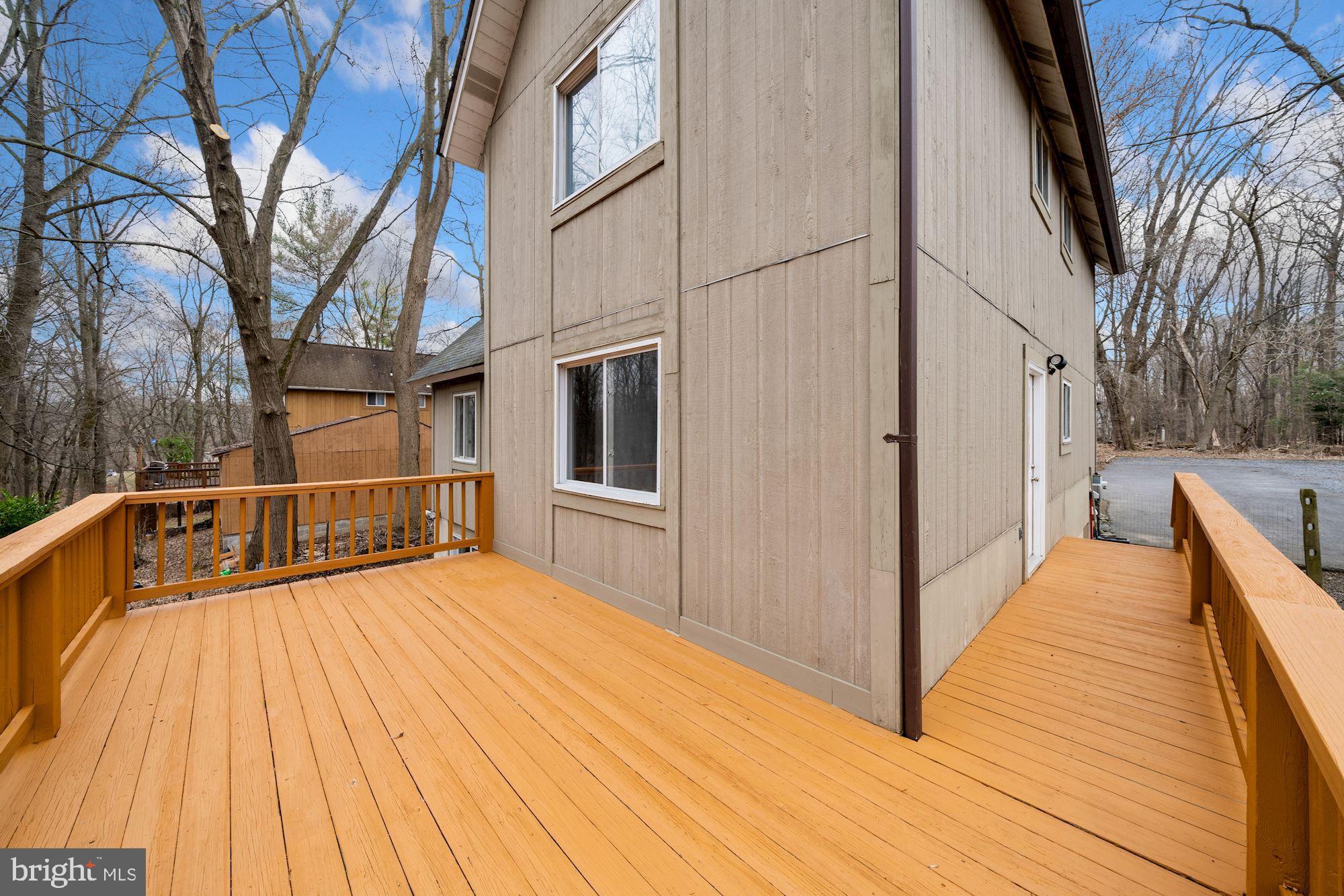 9507 Stewartown Road Gaithersburg, MD 20879 - Photo 34 of 35 Gallery Image 34