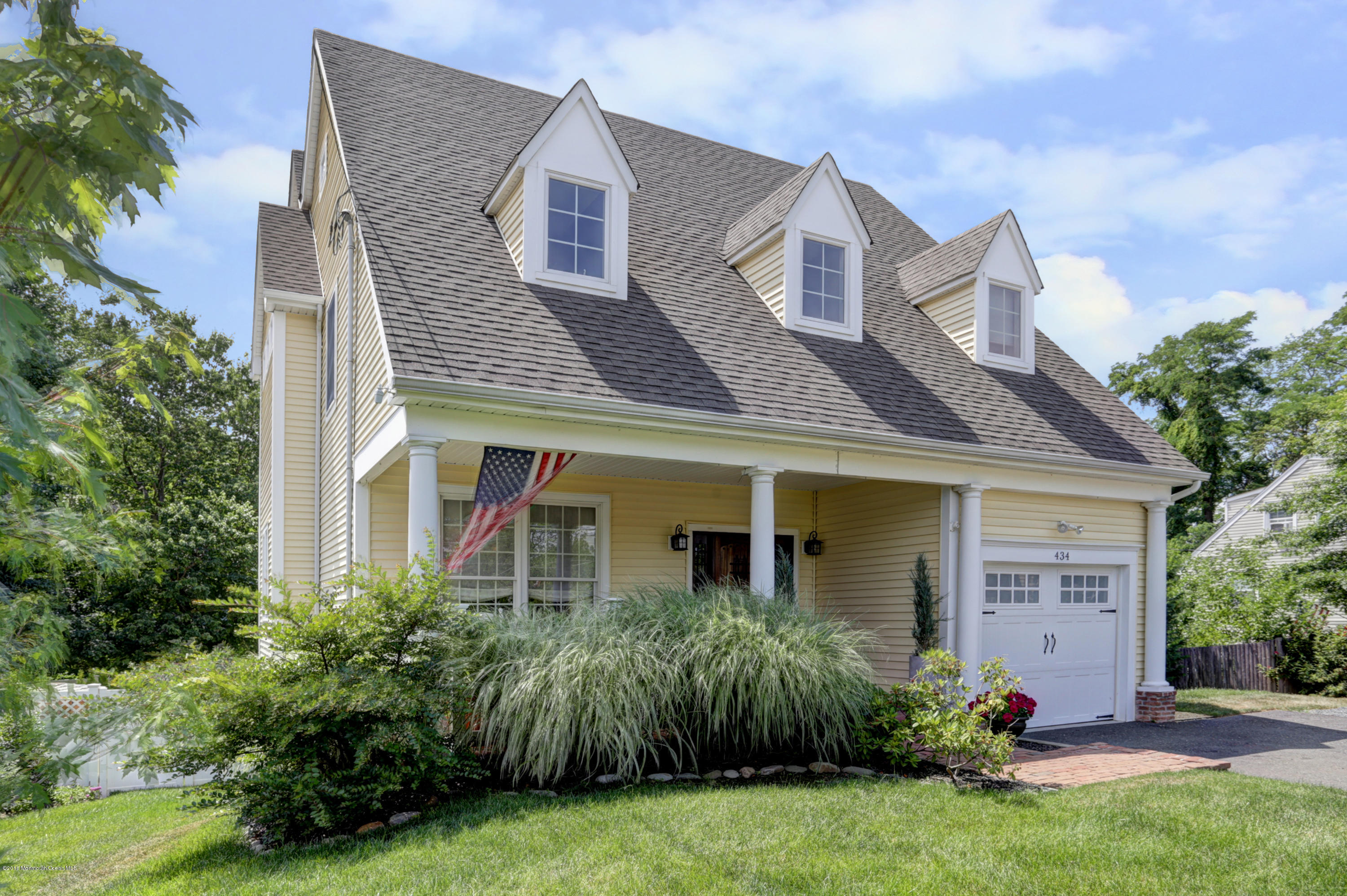 434 E Road Middletown, NJ 07718 - Photo 1 of 30 a view of a house with a yard