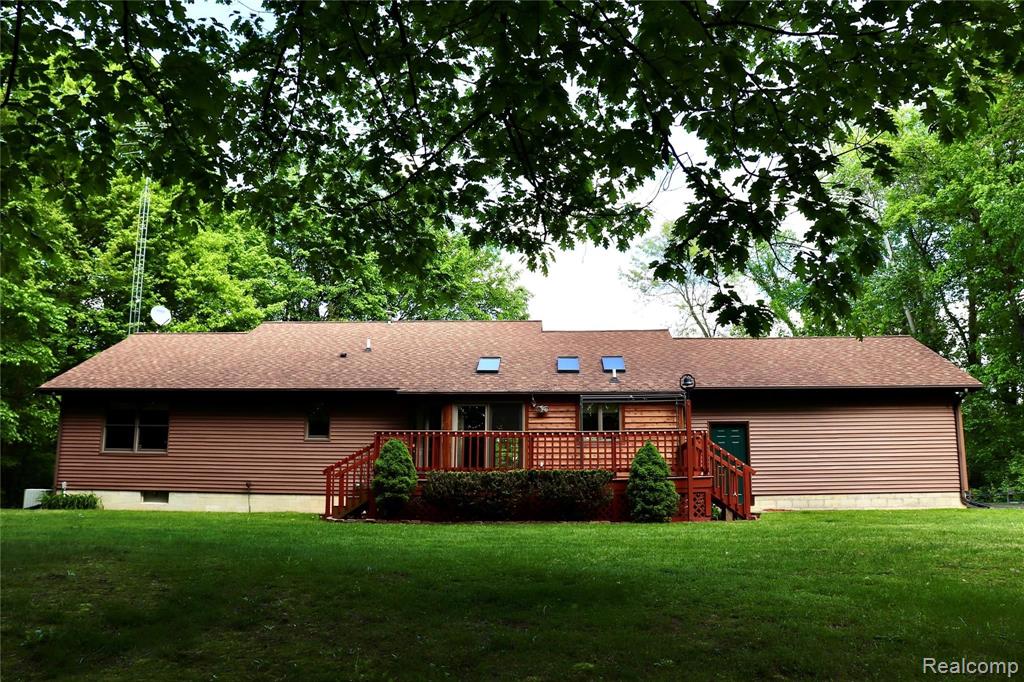 13241 North Genesee Road Clio, MI 48420 - Photo 4 of 48