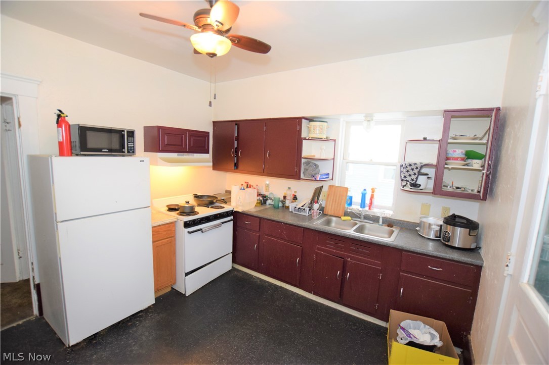 596 Carpenter Street Akron, OH 44310 - Photo 18 of 28 Gallery Image 18