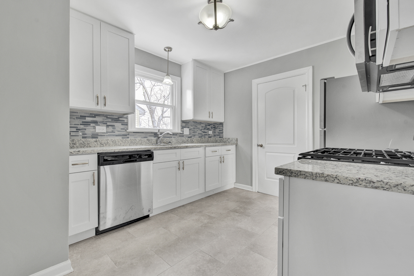 15034 Hamlin Avenue Midlothian, IL 60445 - Photo 10 of 25