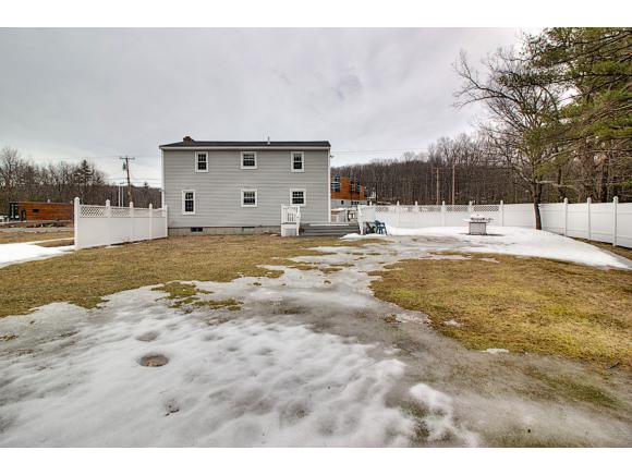 932 Dunbarton Road Manchester, NH 03102 - Photo 2 of 25