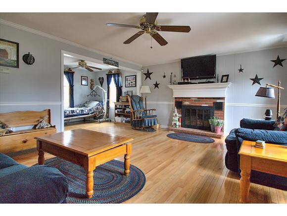 932 Dunbarton Road Manchester, NH 03102 - Photo 15 of 25