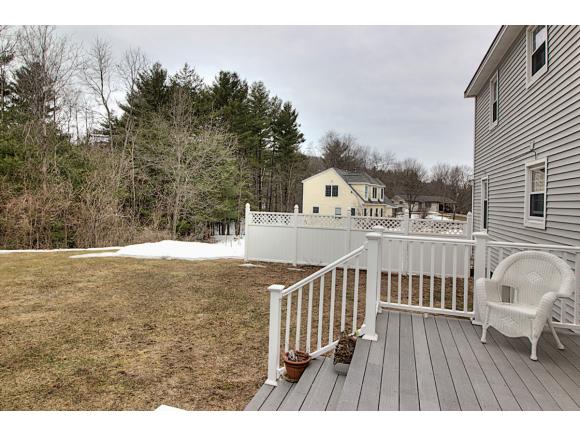 932 Dunbarton Road Manchester, NH 03102 - Photo 4 of 25