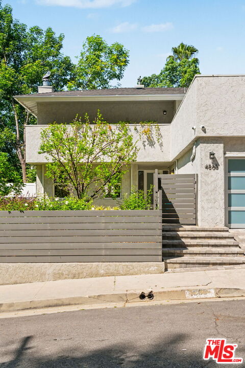 4866 Rosa Road Woodland Hills, CA 91364 - Photo 2 of 49