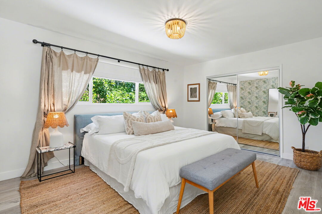 4866 Rosa Road Woodland Hills, CA 91364 - Photo 40 of 49