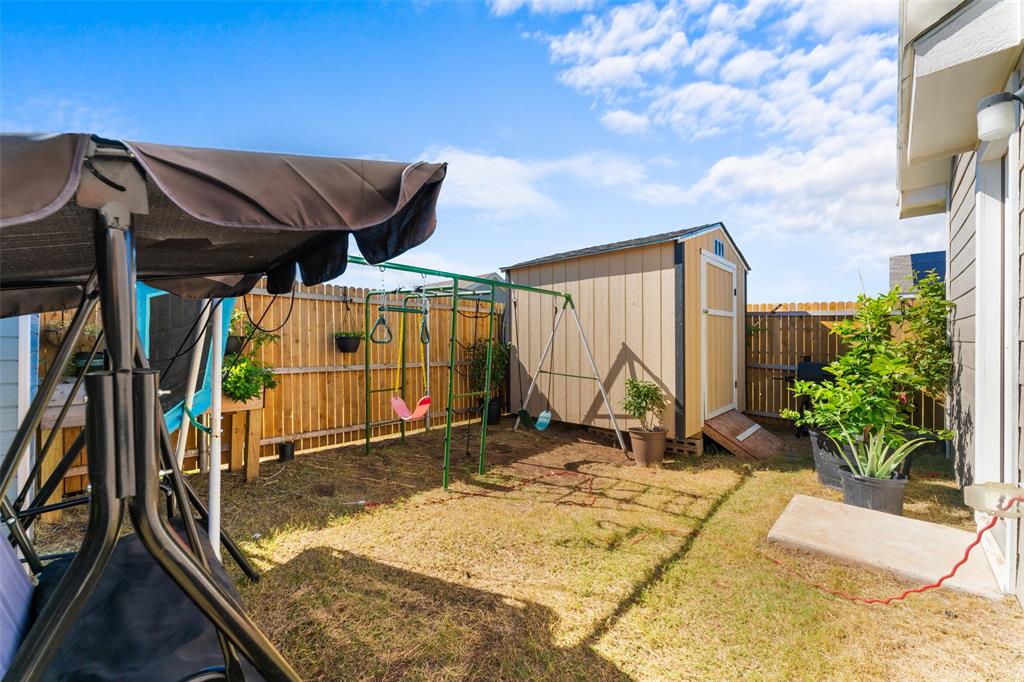 241 Thresher Lane Princeton, TX 75407 - Photo 25 of 33