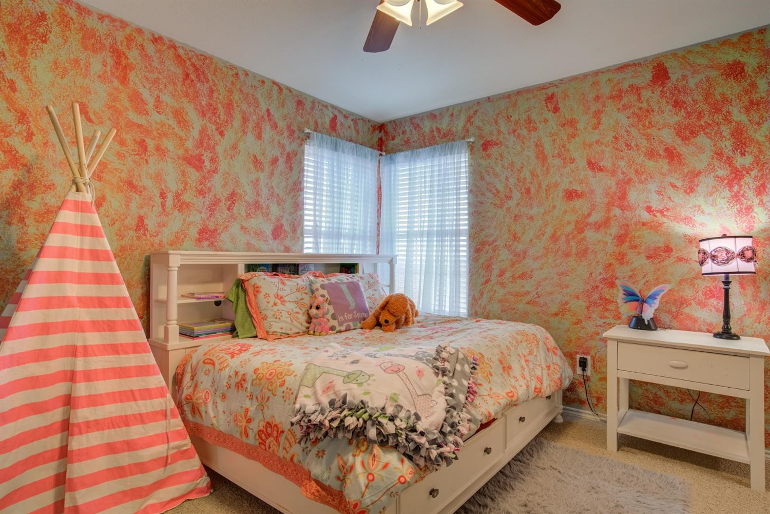 5904 110th Street Lubbock, TX 79424 - Photo 41 of 50 a bedroom with a bed and a window