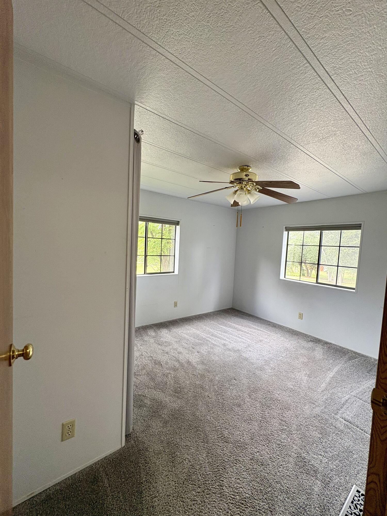 18659 Thomas Road Anderson, CA 96007 - Photo 22 of 45 Bedroom 2